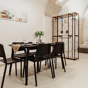 Atena Apartment